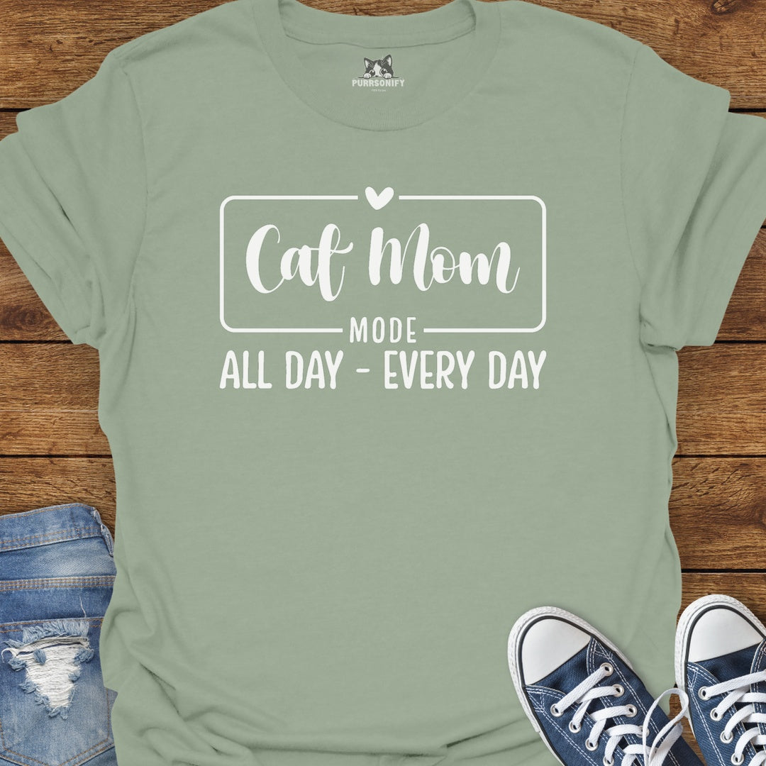 Cat Mom Mode T-Shirt