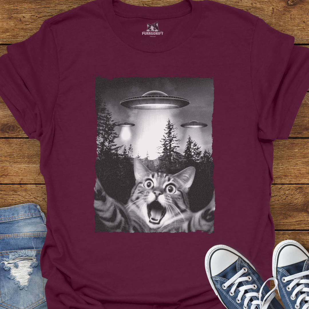 Cat Selfie with UFO T-Shirt