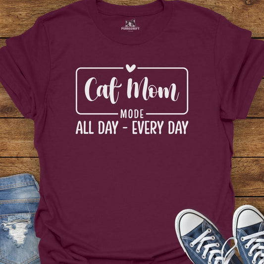Cat Mom Mode T-Shirt