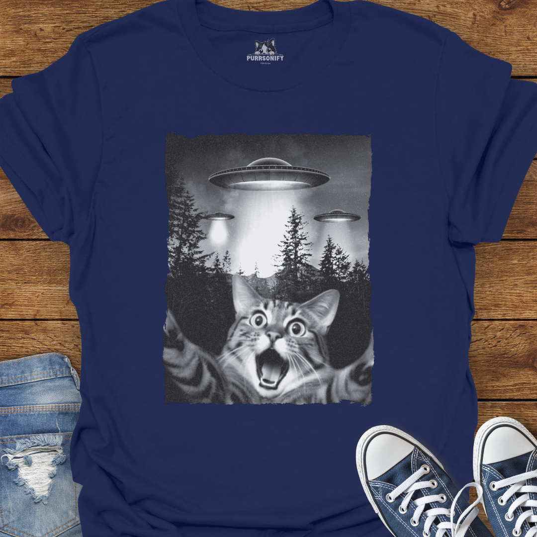 Cat Selfie with UFO T-Shirt