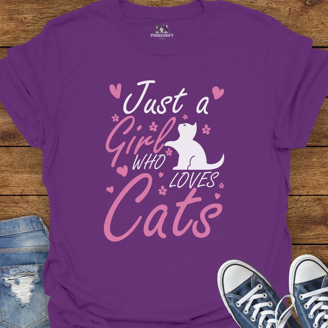 Just a Girl Who Loves Cats T-Shirt